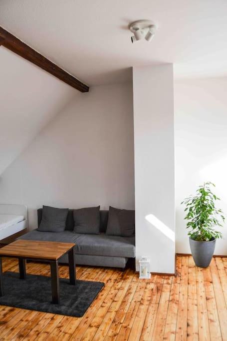 Schoene Dachgeschosswohnung Nahe Koeln ภายนอก รูปภาพ